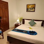 Khách sạn Hồng Hạc