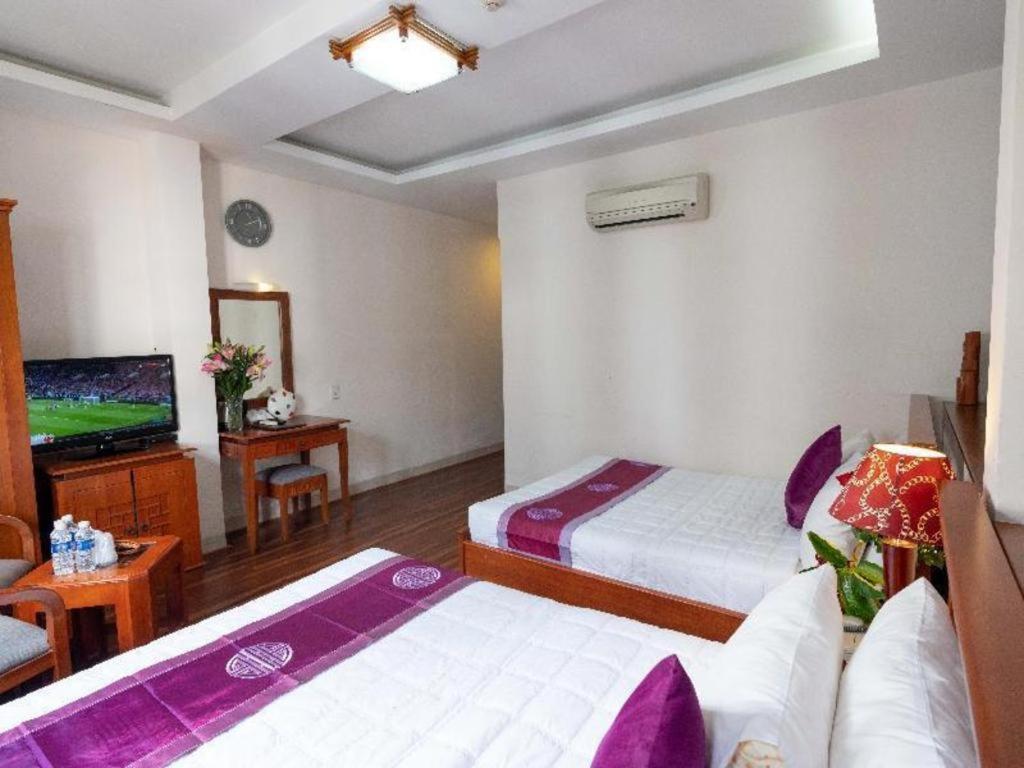 Hồng Hạc 2* TP. Hồ Chí Minh