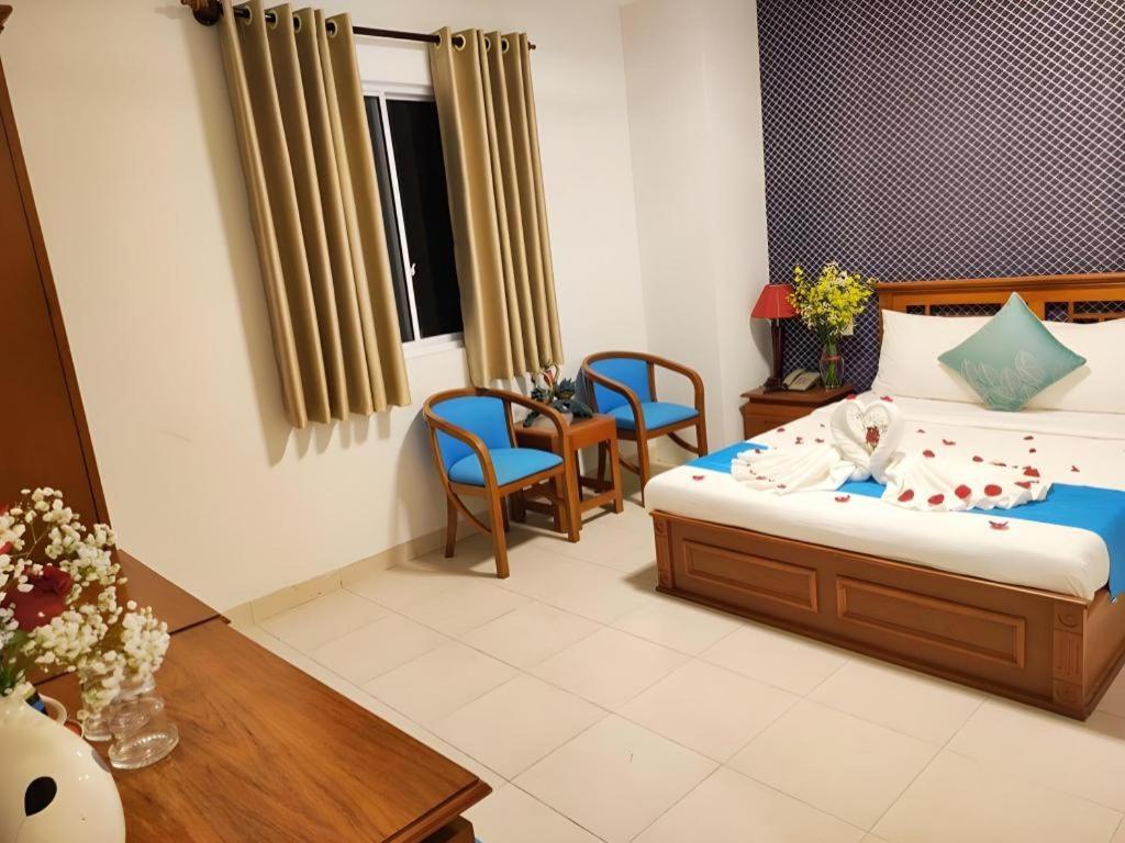 Hồng Hạc Khách sạn