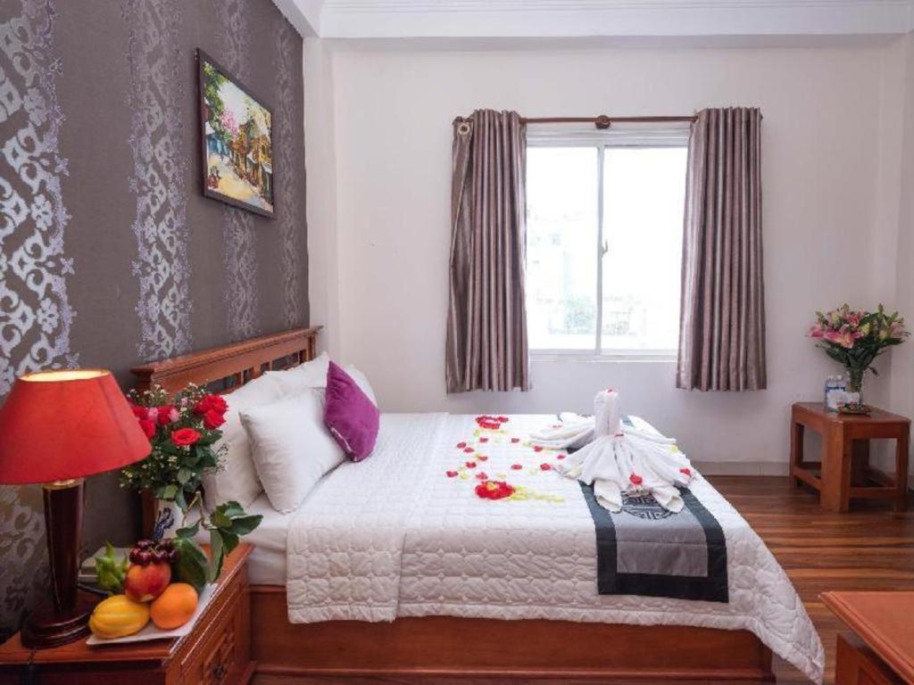 Hồng Hạc Khách sạn